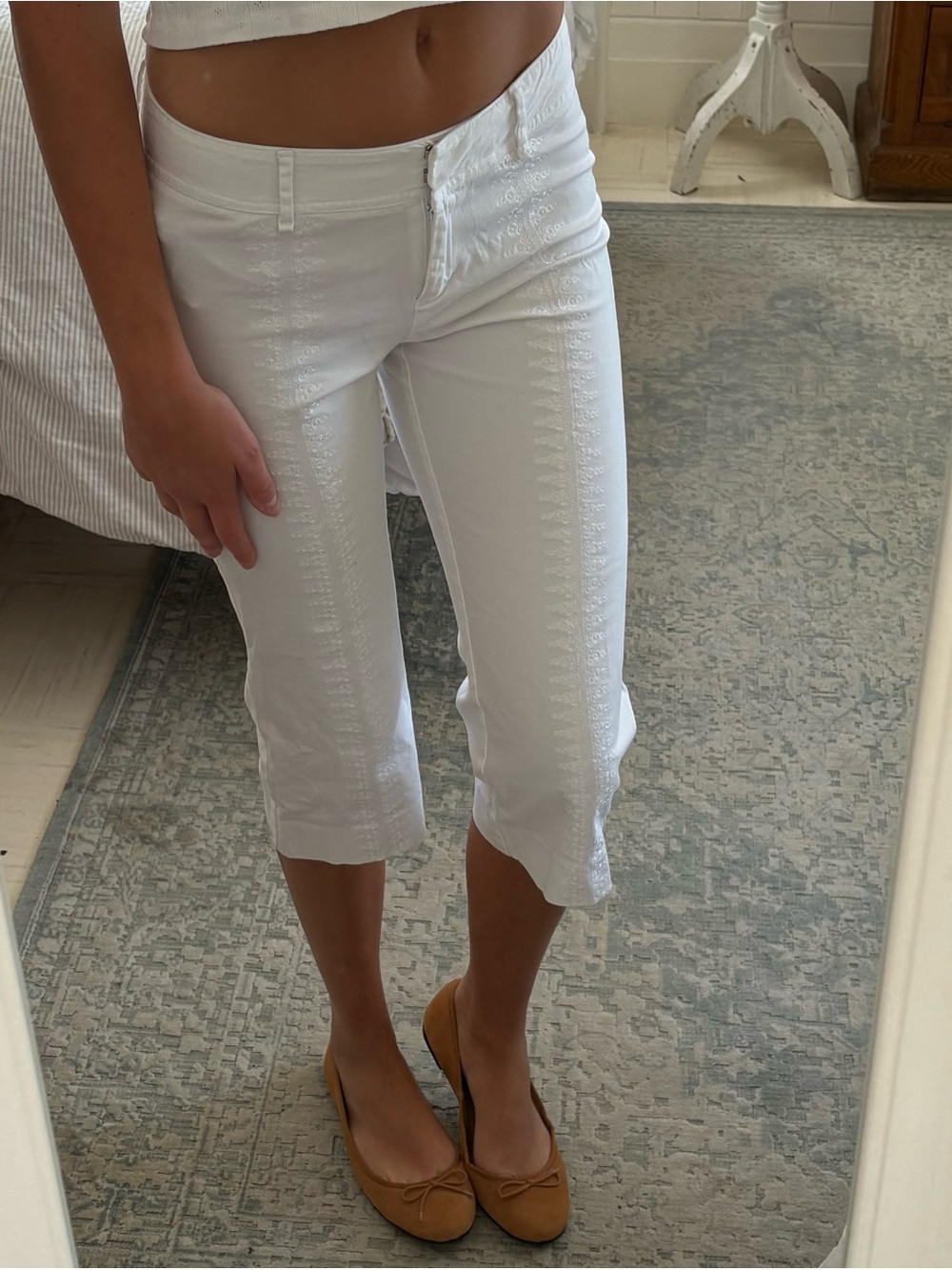 vintage 90's y2k White Embroidered  Capri pants